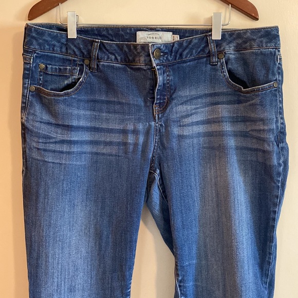 Bootcut Denim Jean size 16R Torrid - Picture 6 of 8